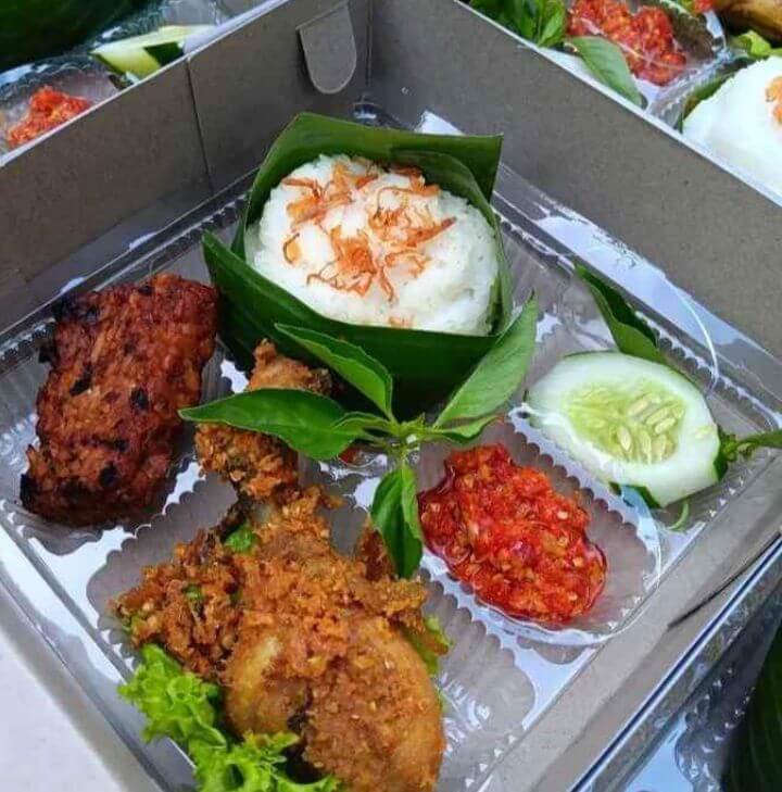 (082226001128) UTRIE Snack Catering Katering Nasi Kotak di Solo Surakarta, menerima pesanan snack kotak atau snack box Daily Catering atau catering hariran untuk Perusahaan Karyawan kantor pabrik